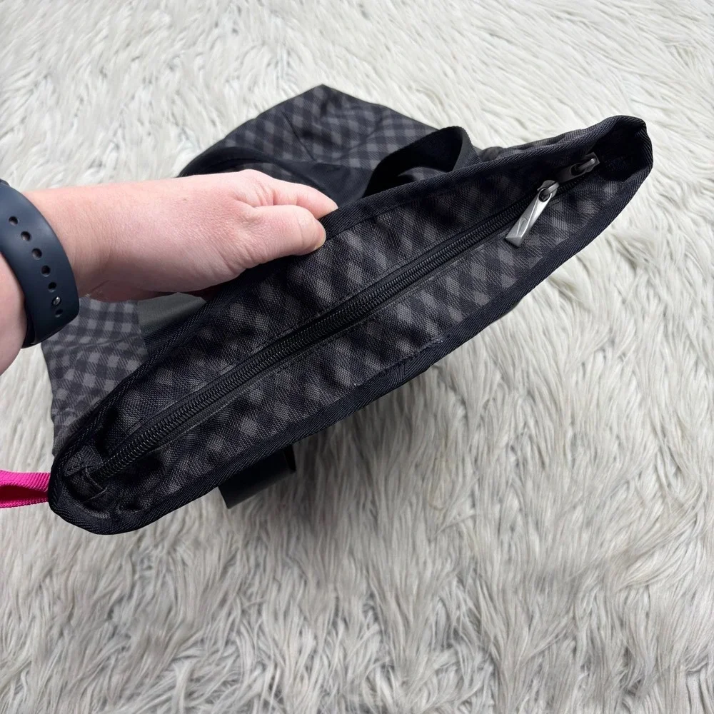 Nike Plaid Gingham Zip Top Tote Bag Gym Lunch Work Black Gray Pink - Picture 5 of 7